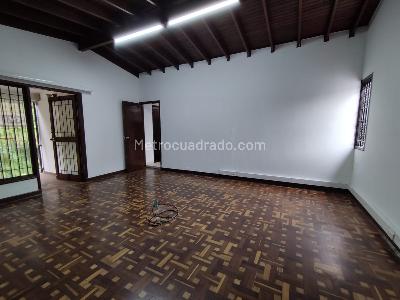 Casa en arriendo en La Aguacatala, Medellín, 440 m² · foto 18 de 20