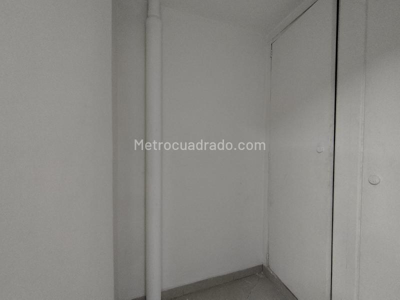 Casa Comercial en Alquiler en Aguacatala, Medellín - 9