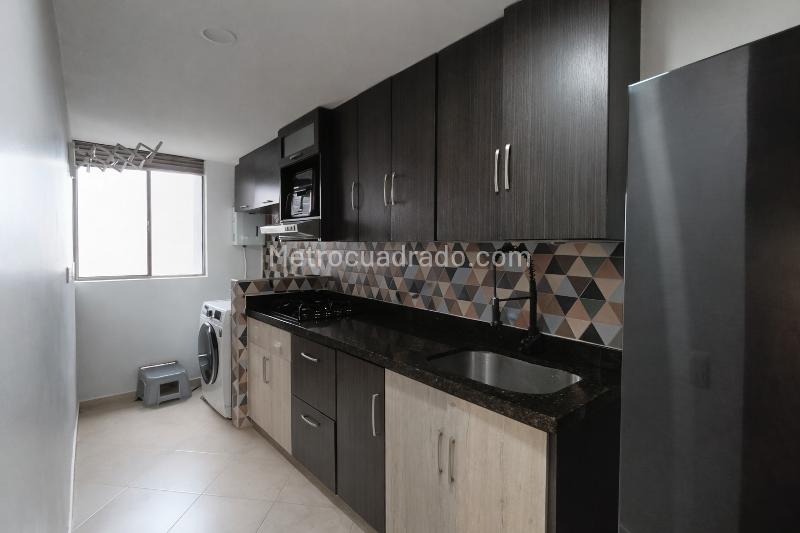 Elegant 3BR Apartment in El Tesoro - 4