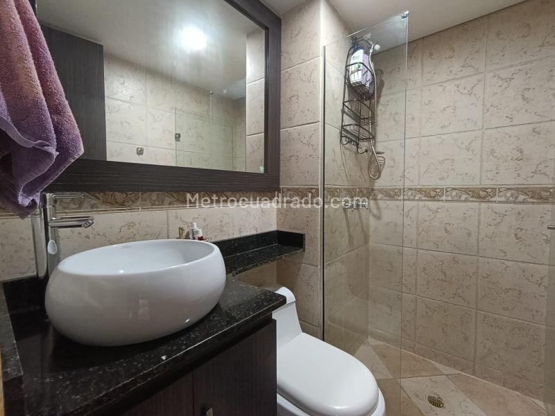 Elegant 3BR Apartment in El Tesoro - 5