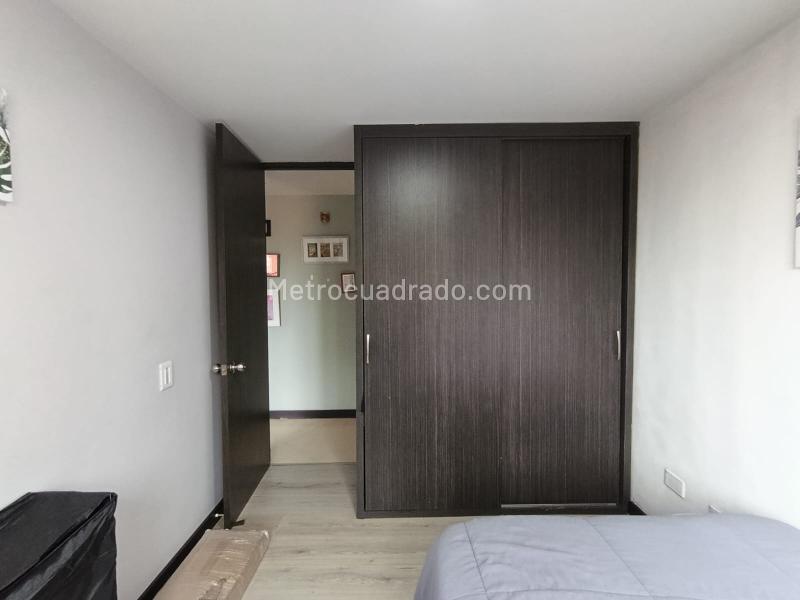 Elegant 3BR Apartment in El Tesoro - 7