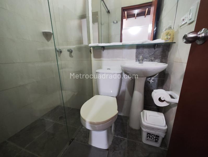 Comfortable 2BR Apartment in La Palma - 4