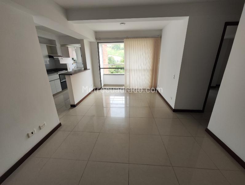 Nature-Inspired 2BR Apartment in Calasanz Parte Alta - 6