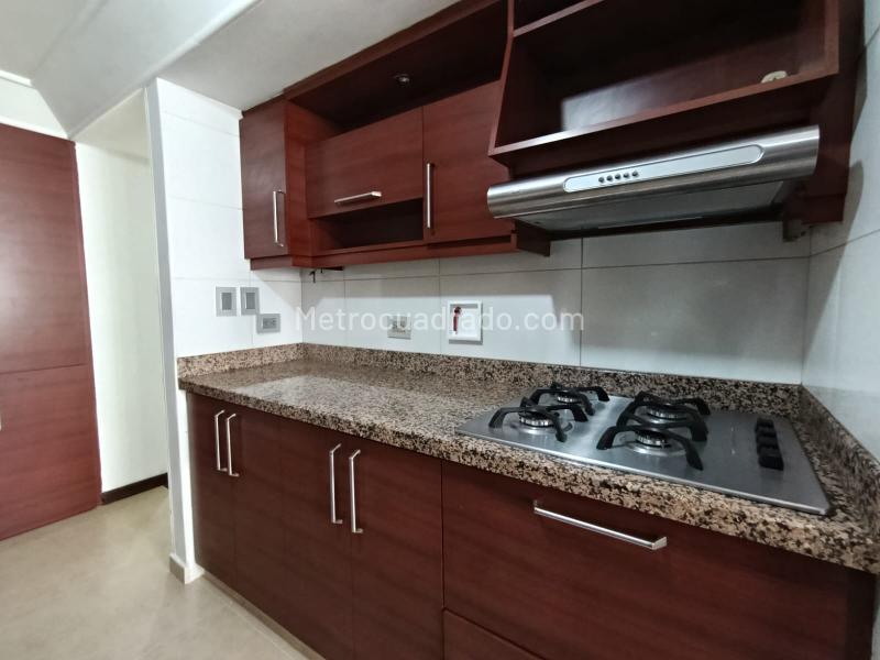 3BR Apartment in El Tesoro with Amenities - 7