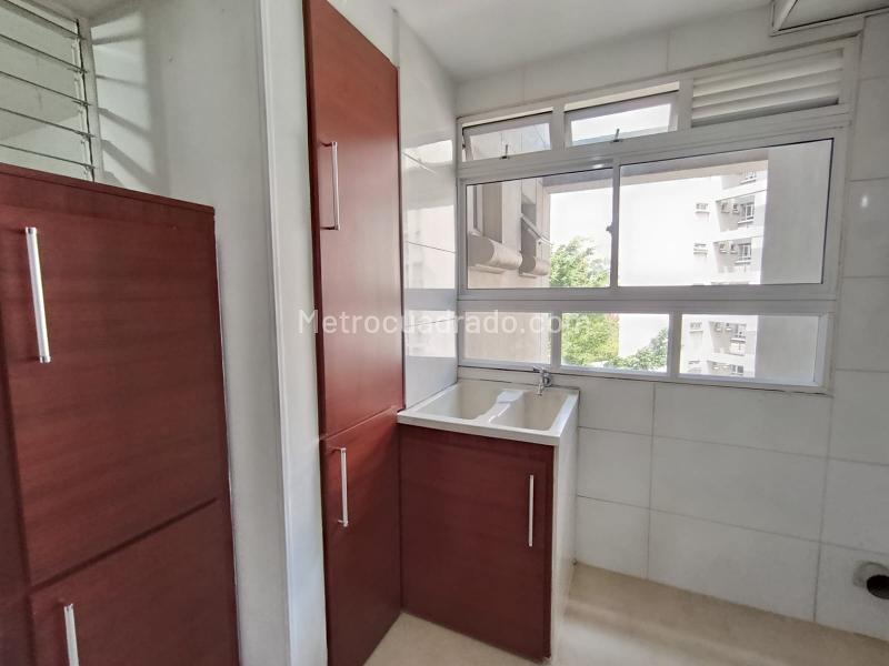 3BR Apartment in El Tesoro with Amenities - 9