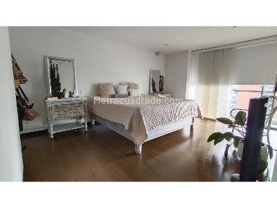 Apartamento de 2 alcobas en venta en El Poblado, Medellín, 102 m² · foto 12 de 20