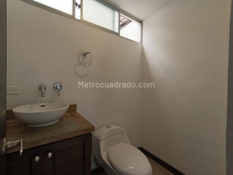 Casa Tranquila de 3 Alcobas en La Loma de Los Bernal - 5