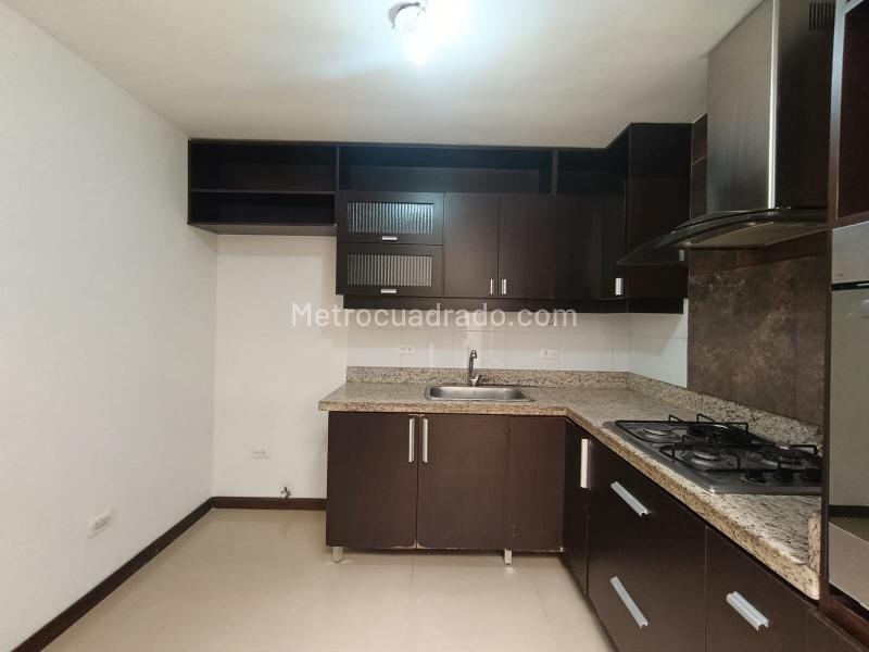 Casa Tranquila de 3 Alcobas en La Loma de Los Bernal - 8