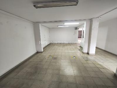Casa de 5 alcobas en arriendo en Prado Medellin, Medellín, 520 m² · foto 1 de 20