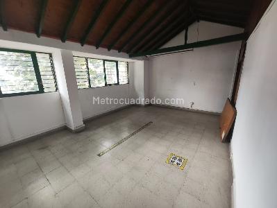 Casa de 5 alcobas en arriendo en Prado Medellin, Medellín, 520 m² · foto 18 de 20