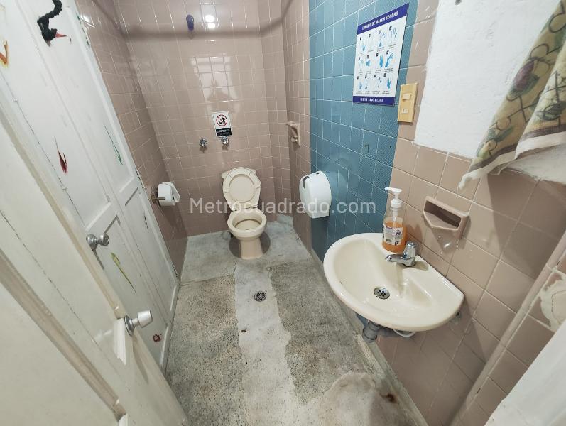 Casa Comercial de 5 Alcobas en Prado Centro, Medellín - 7