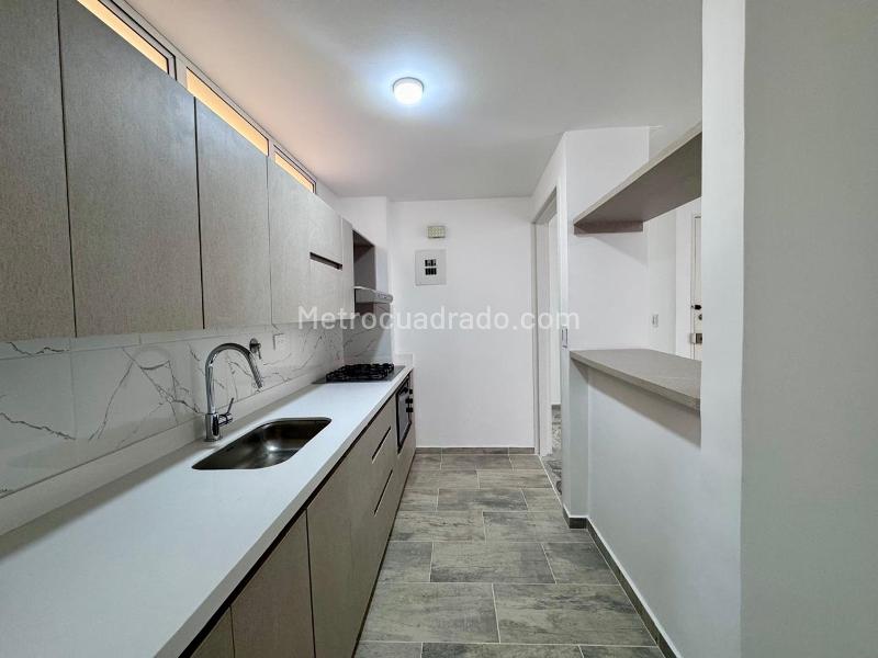 Elegant 3BR Apartment in Bolivariana - 2