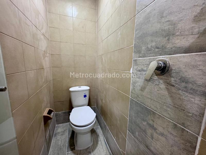 Elegant 3BR Apartment in Bolivariana - 6