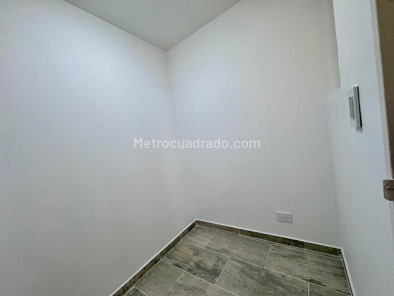 Elegant 3BR Apartment in Bolivariana - 7