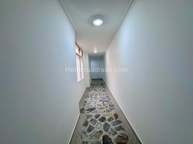 Elegant 3BR Apartment in Bolivariana - 8