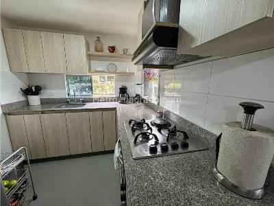 Apartamento de 3 alcobas en venta en Belen, Medellín, 66 m² · foto 4 de 13
