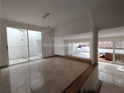 Casa de 3 alcobas en venta en El Poblado, Medellín, 230 m² · foto 4 de 20