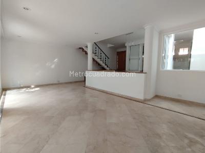 Casa de 3 alcobas en venta en El Poblado, Medellín, 230 m² · foto 5 de 20