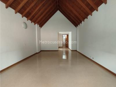 Casa de 3 alcobas en venta en El Poblado, Medellín, 230 m² · foto 13 de 20