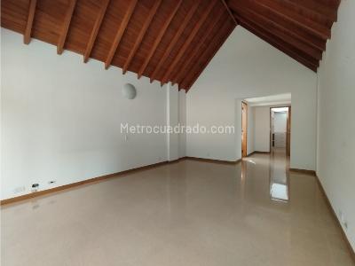 Casa de 3 alcobas en venta en El Poblado, Medellín, 230 m² · foto 14 de 20