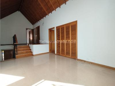 Casa de 3 alcobas en venta en El Poblado, Medellín, 230 m² · foto 18 de 20