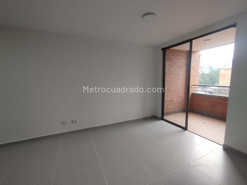 Remodeled 2BR Apartment in Loma De Los Parra - 4