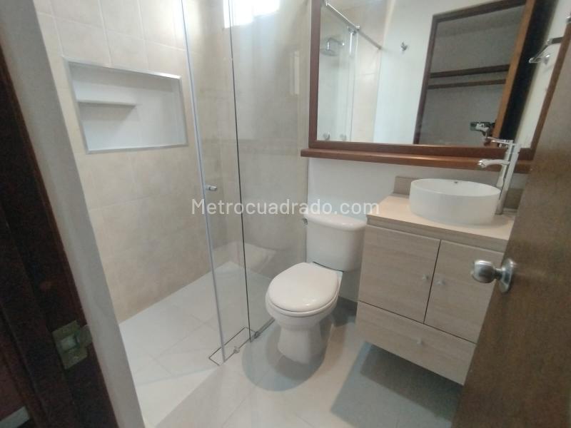 Remodeled 2BR Apartment in Loma De Los Parra - 8