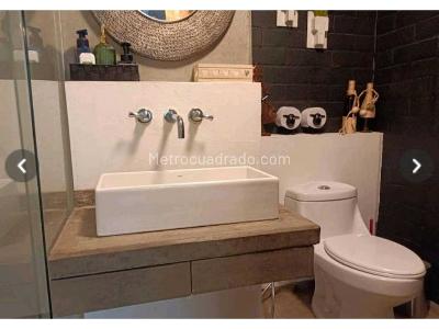 Apartamento de 1 alcoba en venta en El Poblado, Medellín, 120 m² · foto 9 de 11