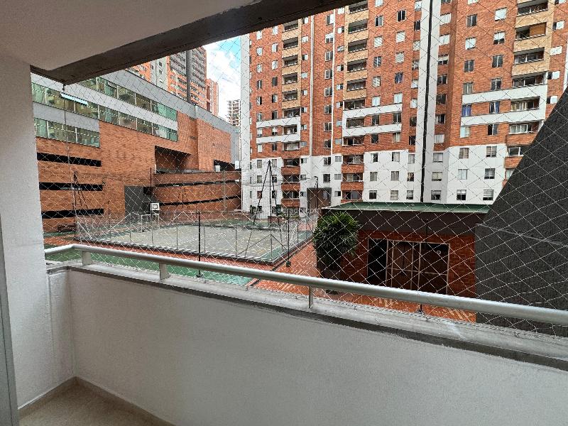 3BR Apartment for Rent in Ciudad del Río with Balcony