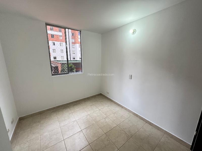 Apartamento de 3 Alcobas en Ciudad del Río con Balcón - 7