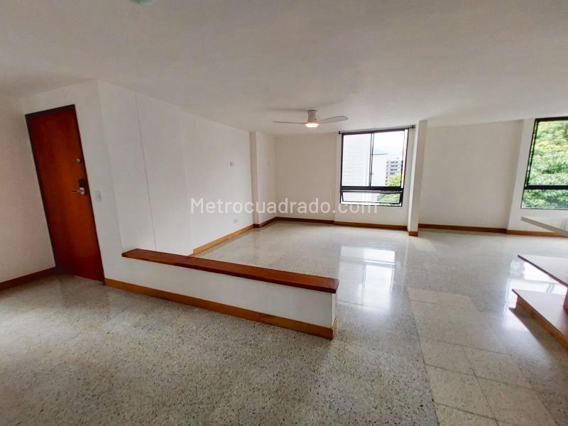 Apartamento Remodernado de 2 Alcobas en Patio Bonito (Cerca a Milla de Oro)