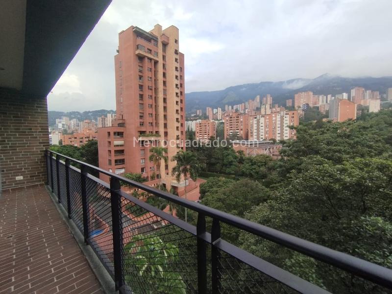 Cozy 2BR Apartment in Provenza