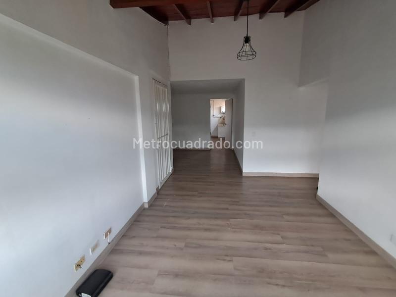 Spacious 3BR Apartment in San Bernardo - 9