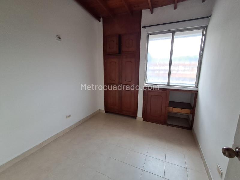 4BR Apartment with 3 Baths in San Bernardo - 8