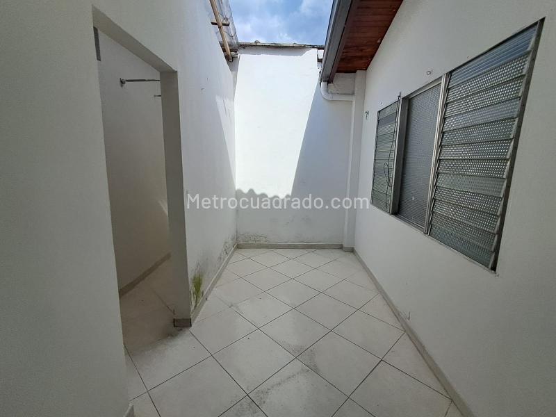 3BR Apartment of 110 m² near Metropl·s Belún Parque, Medellín - 5