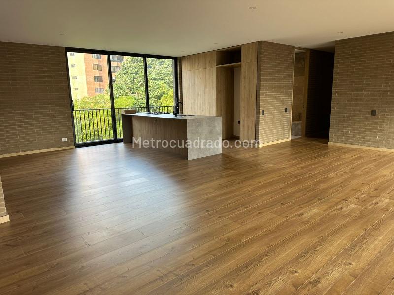 Apartamento Nuevo de 2 Alcobas en Vizcaya, El Poblado - 4