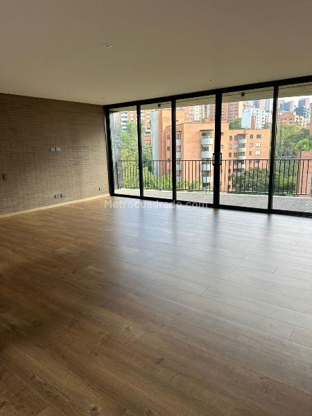 Apartamento Nuevo de 2 Alcobas en Vizcaya, El Poblado - 5