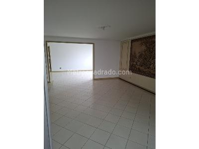 Apartamento de 5 alcobas en venta en Parque Bolivar, Medellín, 236 m² · foto 3 de 19