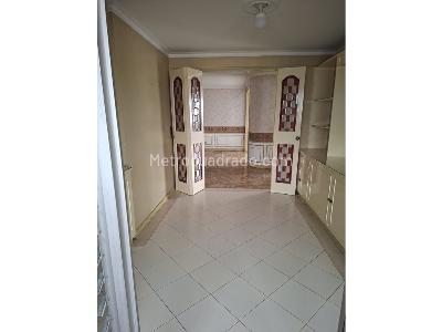 Apartamento de 5 alcobas en venta en Parque Bolivar, Medellín, 236 m² · foto 4 de 19