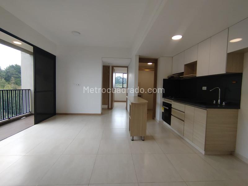 Apartamento en Arriendo, Barro Blanco Rio Negro, Rionegro - 2