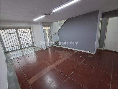 Casa de 5 alcobas en venta en Calasanz, Medellín, 198 m² · foto 4 de 20