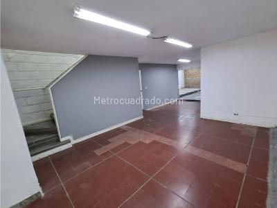 Casa de 5 alcobas en venta en Calasanz, Medellín, 198 m² · foto 5 de 20