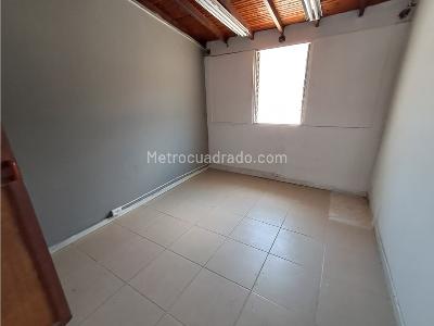 Casa de 5 alcobas en venta en Calasanz, Medellín, 198 m² · foto 15 de 20