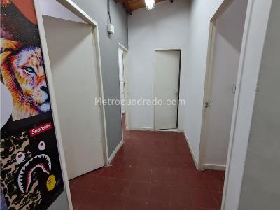 Casa de 5 alcobas en venta en Calasanz, Medellín, 198 m² · foto 16 de 20