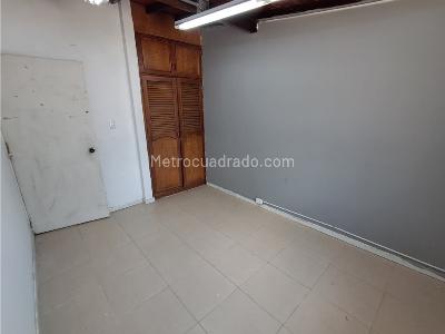 Casa de 5 alcobas en venta en Calasanz, Medellín, 198 m² · foto 17 de 20
