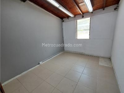 Casa de 5 alcobas en venta en Calasanz, Medellín, 198 m² · foto 18 de 20