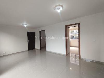 Apartamento de 3 alcobas en arriendo en Loma Del Indio, Medellín, 87 m² · foto 10 de 20