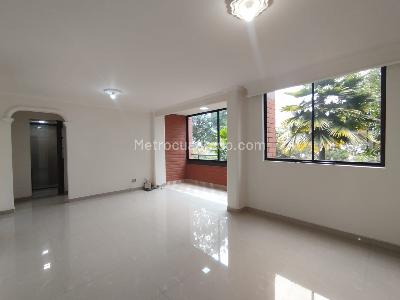 Apartamento de 3 alcobas en arriendo en Loma Del Indio, Medellín, 87 m² · foto 14 de 20