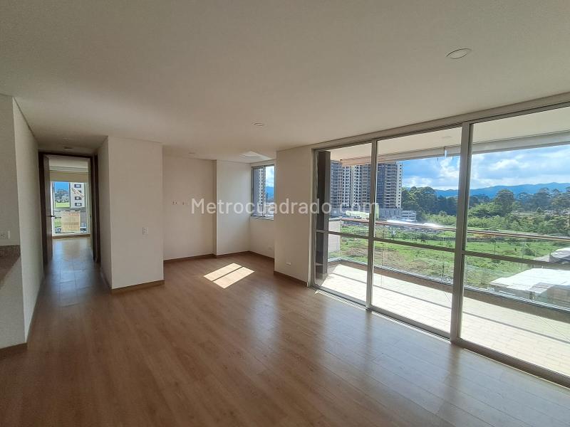 2BR Apartment in San Antonio De Pereira (70 m²) - 2