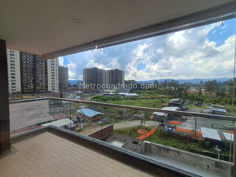 2BR Apartment in San Antonio De Pereira (70 m²) - 4